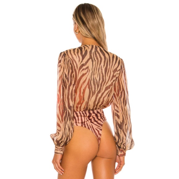 FLAW - Revolve rococo sand Aine bodysuit - Picture 2 of 5